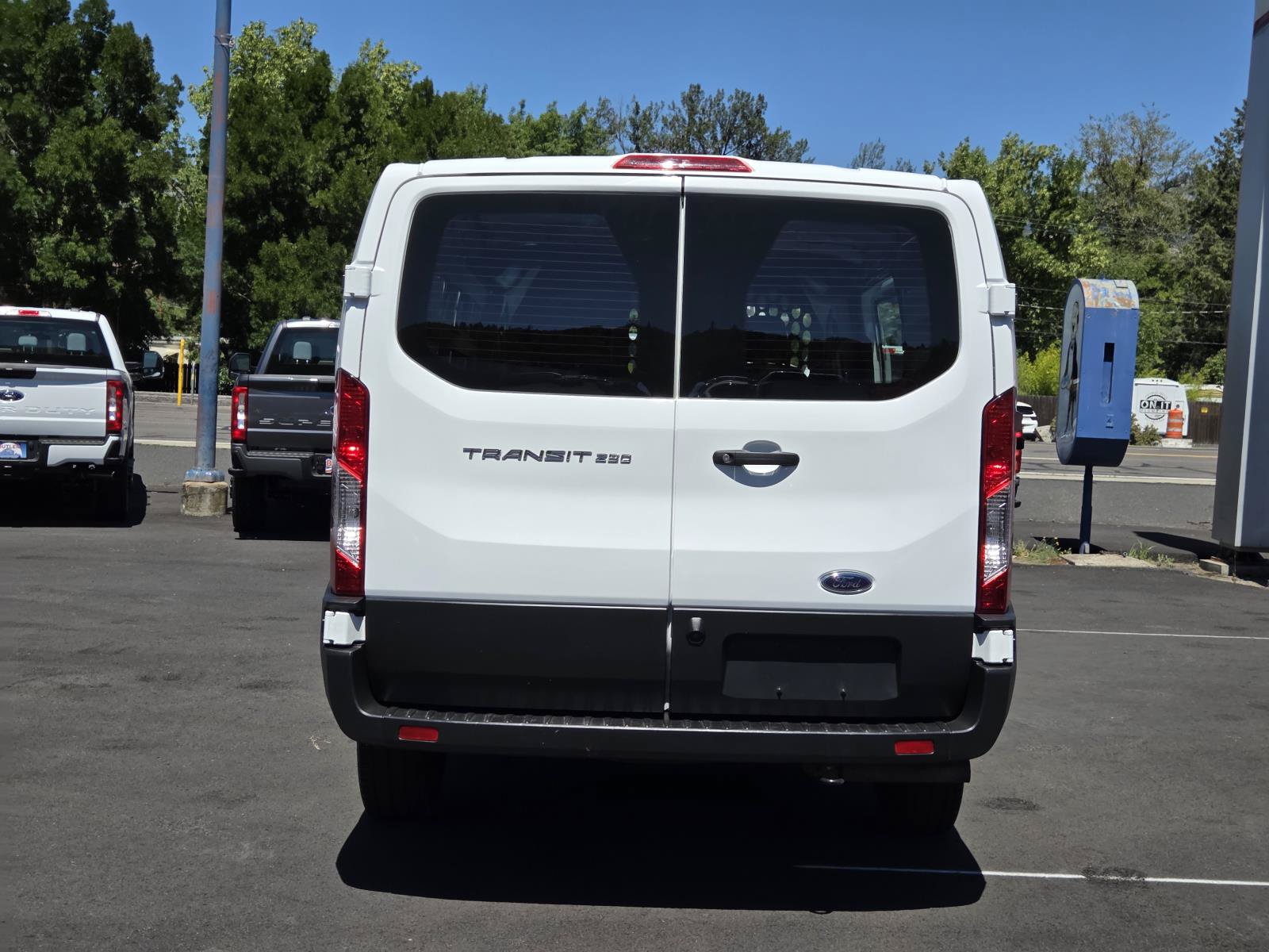 Used 2025 Ford Transit 250 Low Roof w/ Exterior Upgrade Package RWD image 6