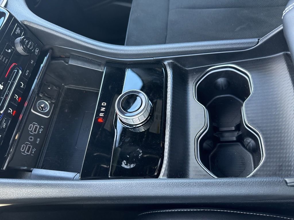 Used 2025 Jeep Grand Cherokee Altitude image 21