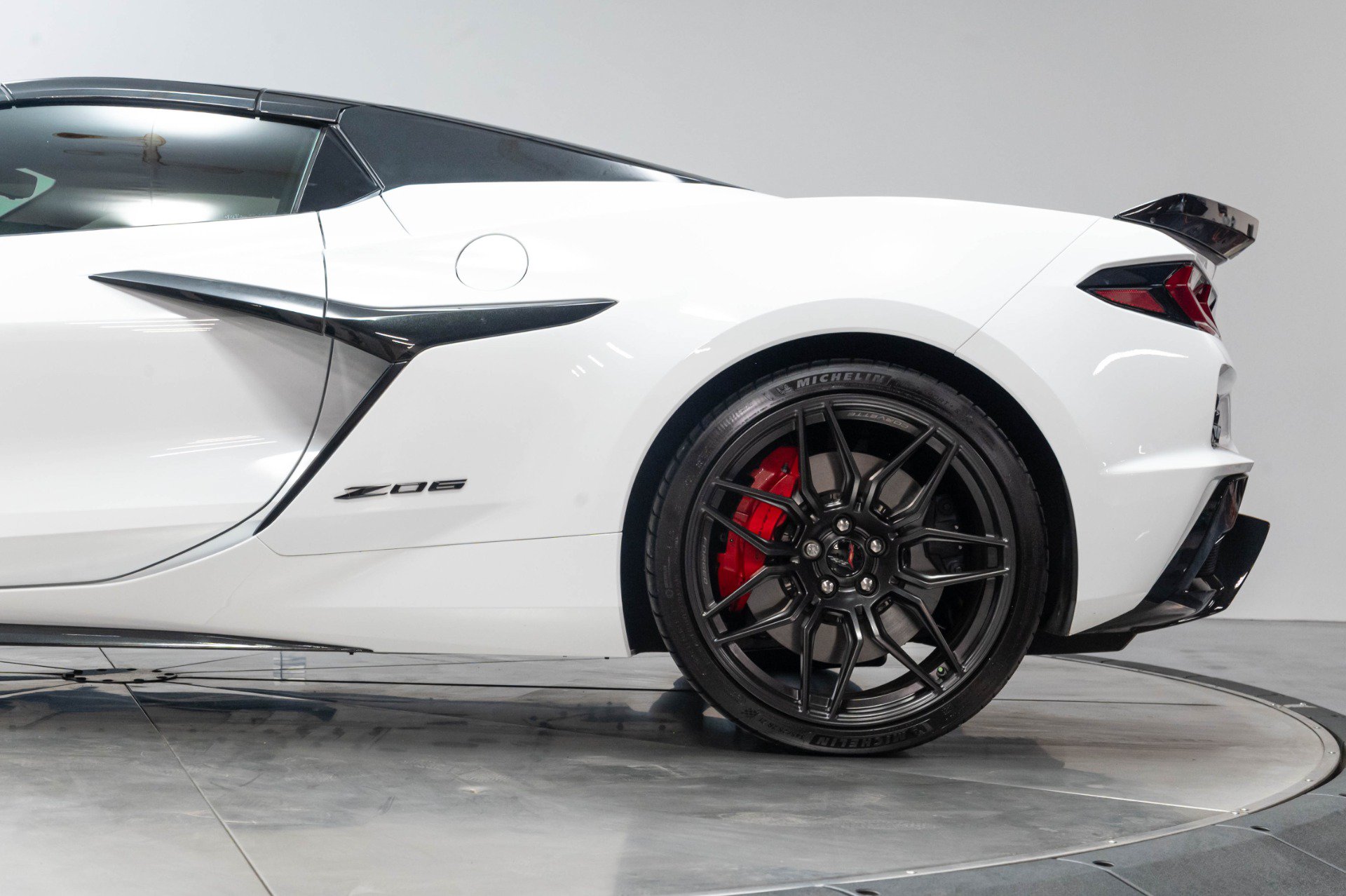 Used 2023 Chevrolet Corvette Z06 RWD image 47