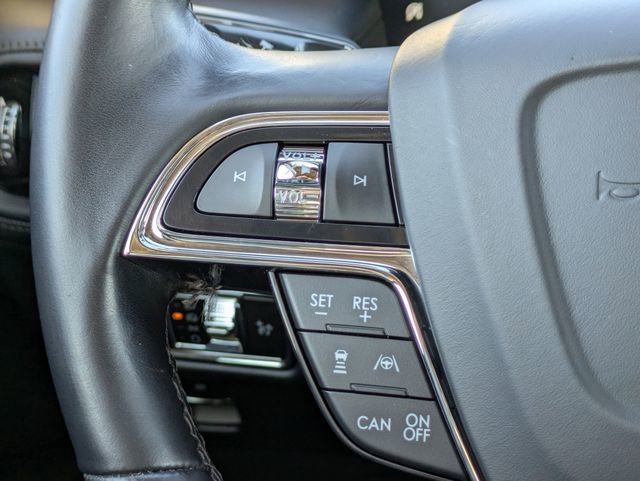 Used 2023 Lincoln Nautilus Reserve w/ Equipment Group 201A image 27