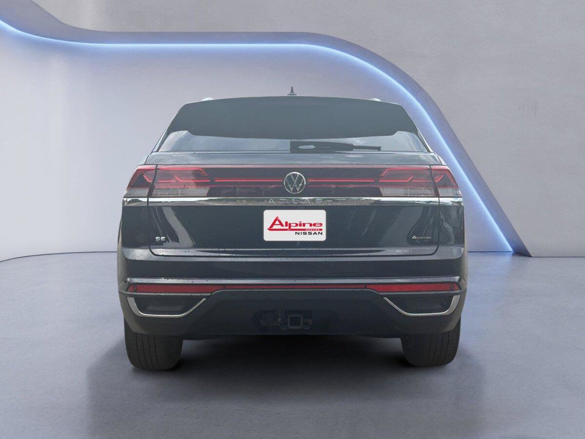 Used 2025 Volkswagen Atlas Cross Sport SE AWD/4WD image 4