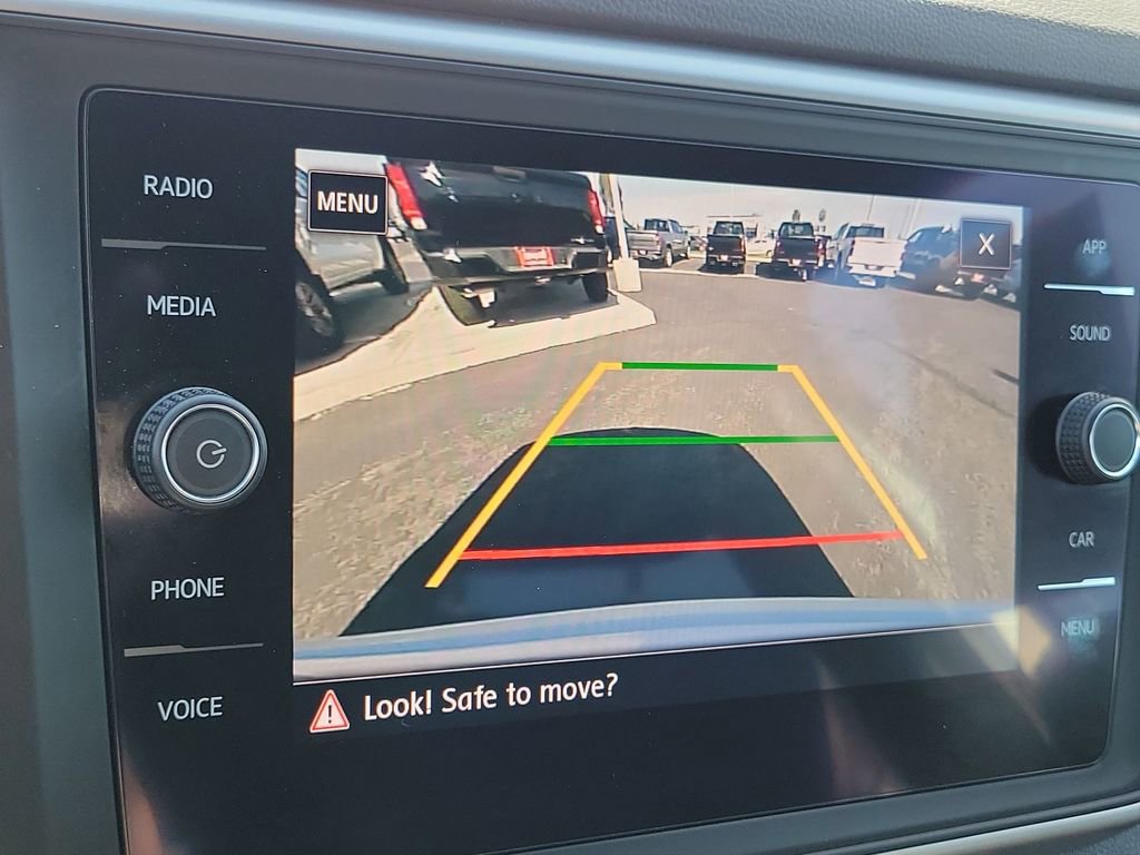 Used 2020 Volkswagen Atlas Cross Sport SE w/ Panoramic Sunroof Package image 14