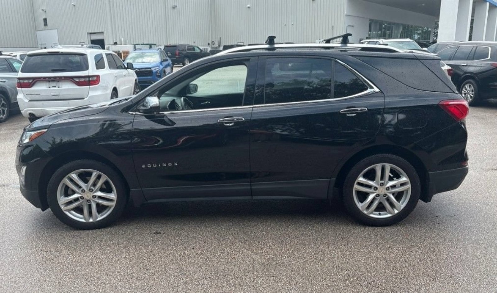 Used 2018 Chevrolet Equinox Premier FWD image 11