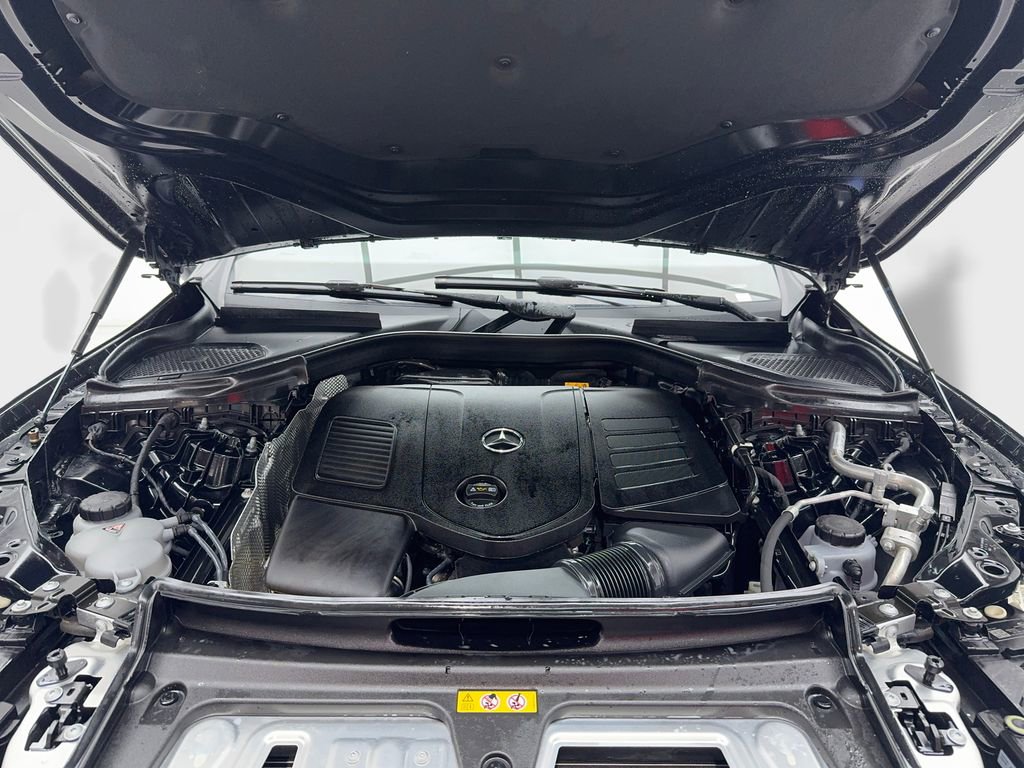 Used 2024 Mercedes-Benz GLC 300 4MATIC image 16