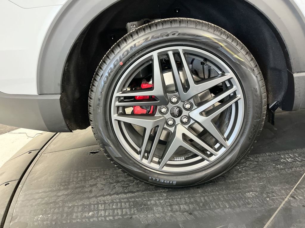 New 2026 Ford Explorer ST w/ Sun And Sound Package image 10