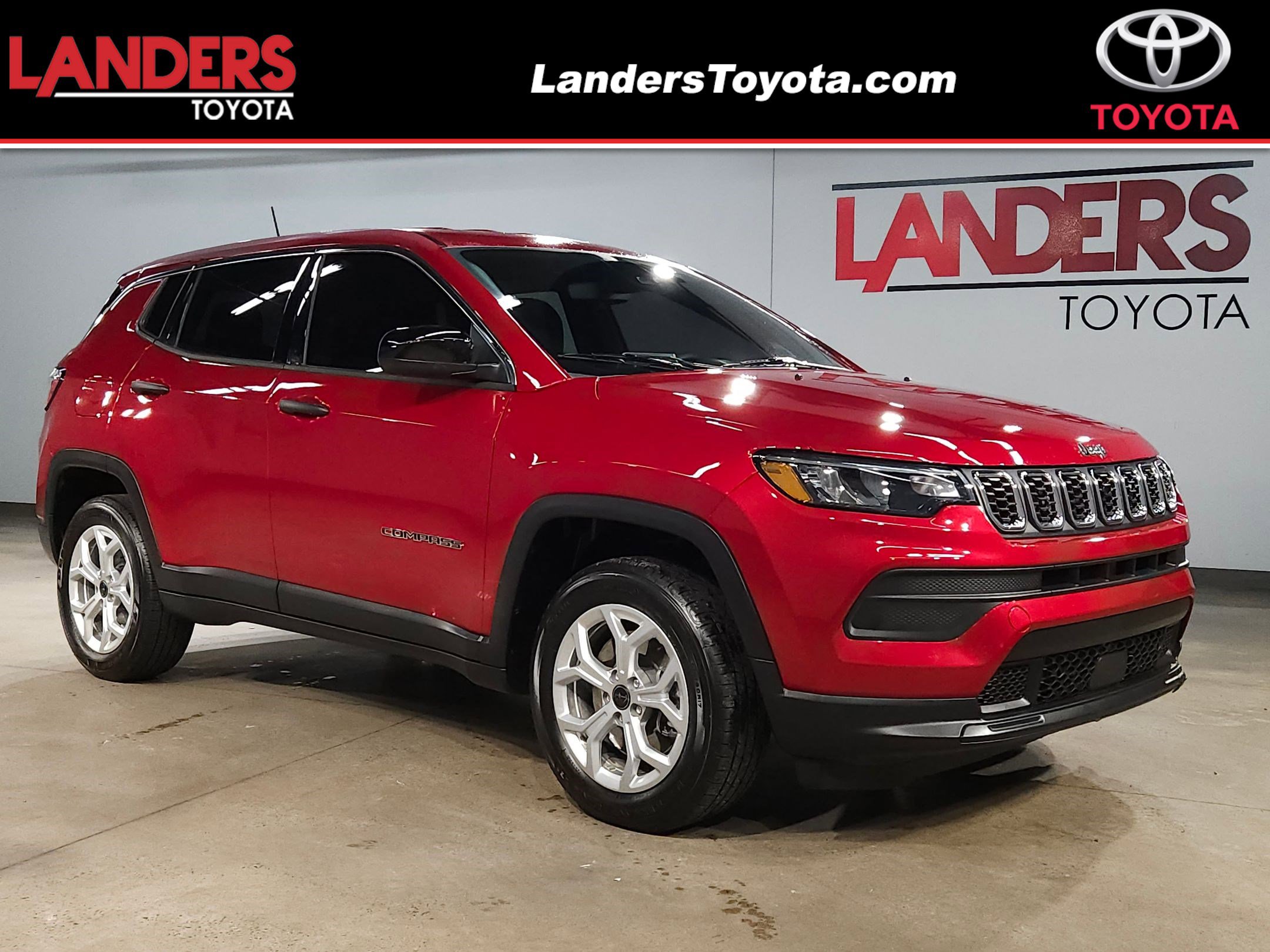 Used 2025 Jeep Compass Sport video 1