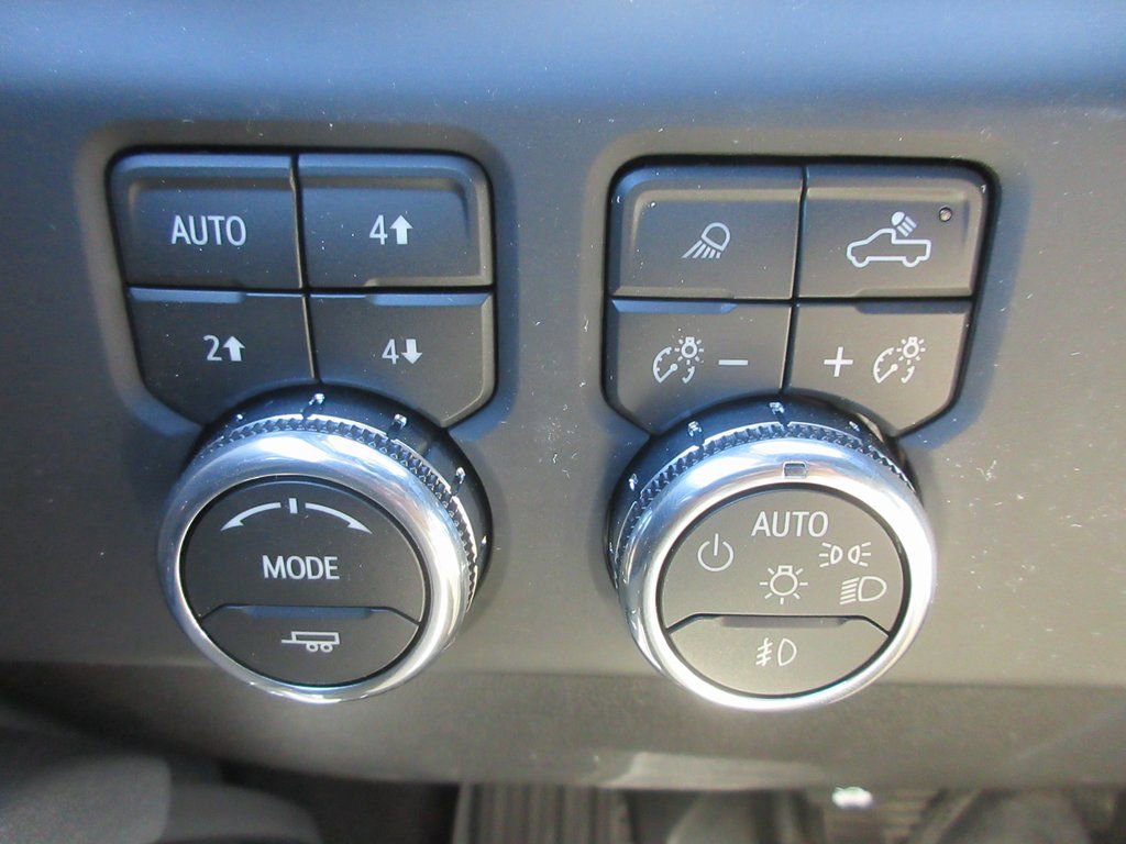 New 2026 GMC Sierra 1500 AT4 w/ AT4 Premium Package image 19