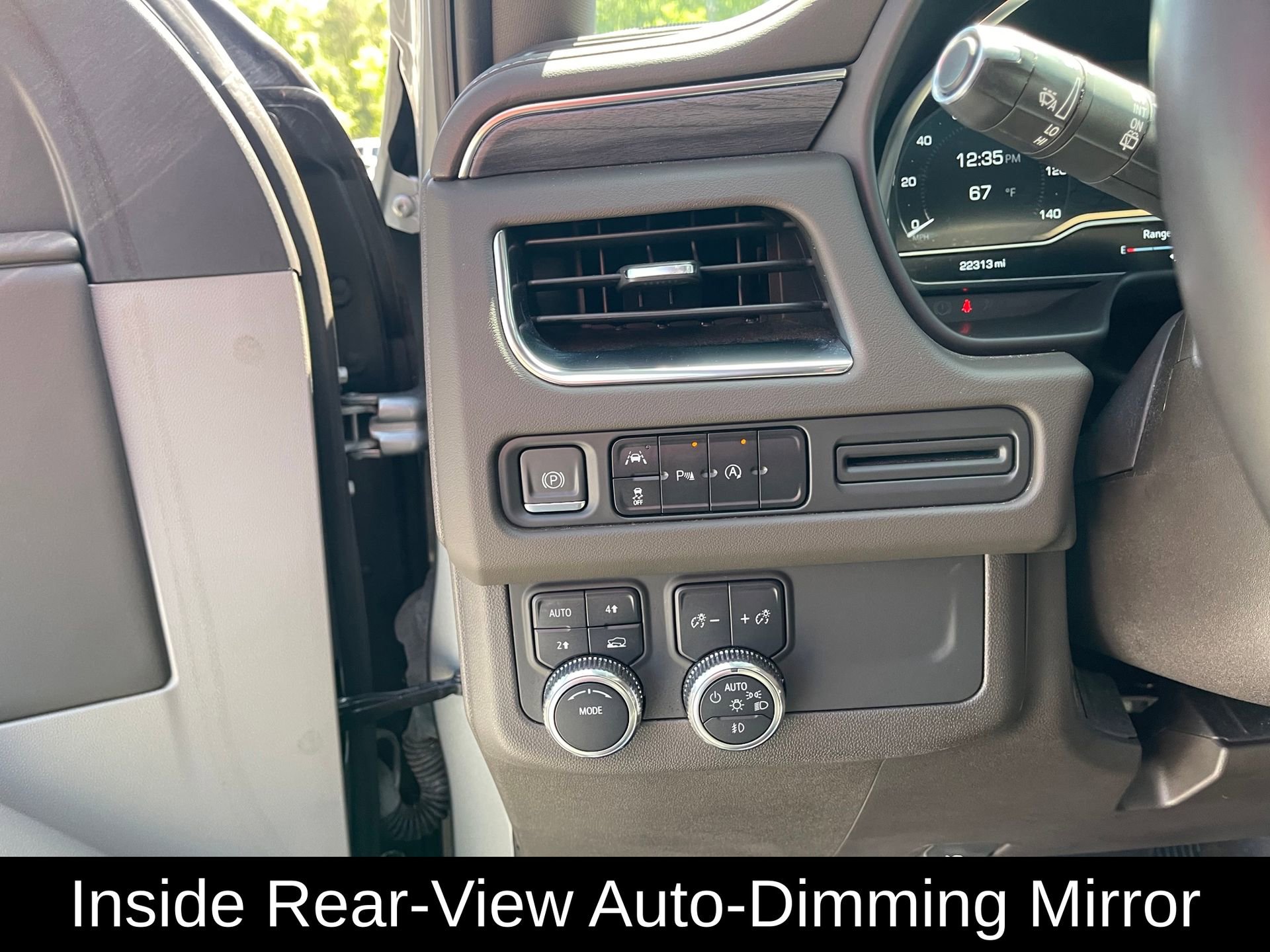 Used 2023 GMC Yukon SLT image 15