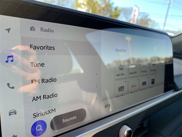 Used 2025 Toyota Crown Signia image 24