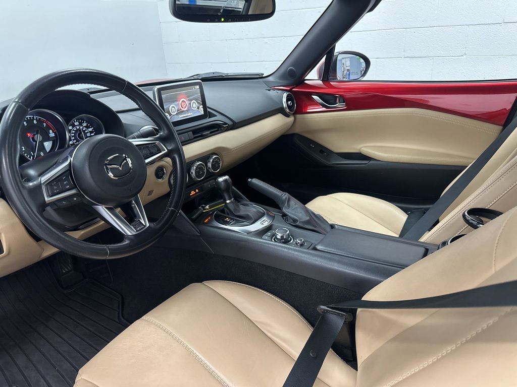 Used 2017 MAZDA MX-5 Miata RF Grand Touring image 19