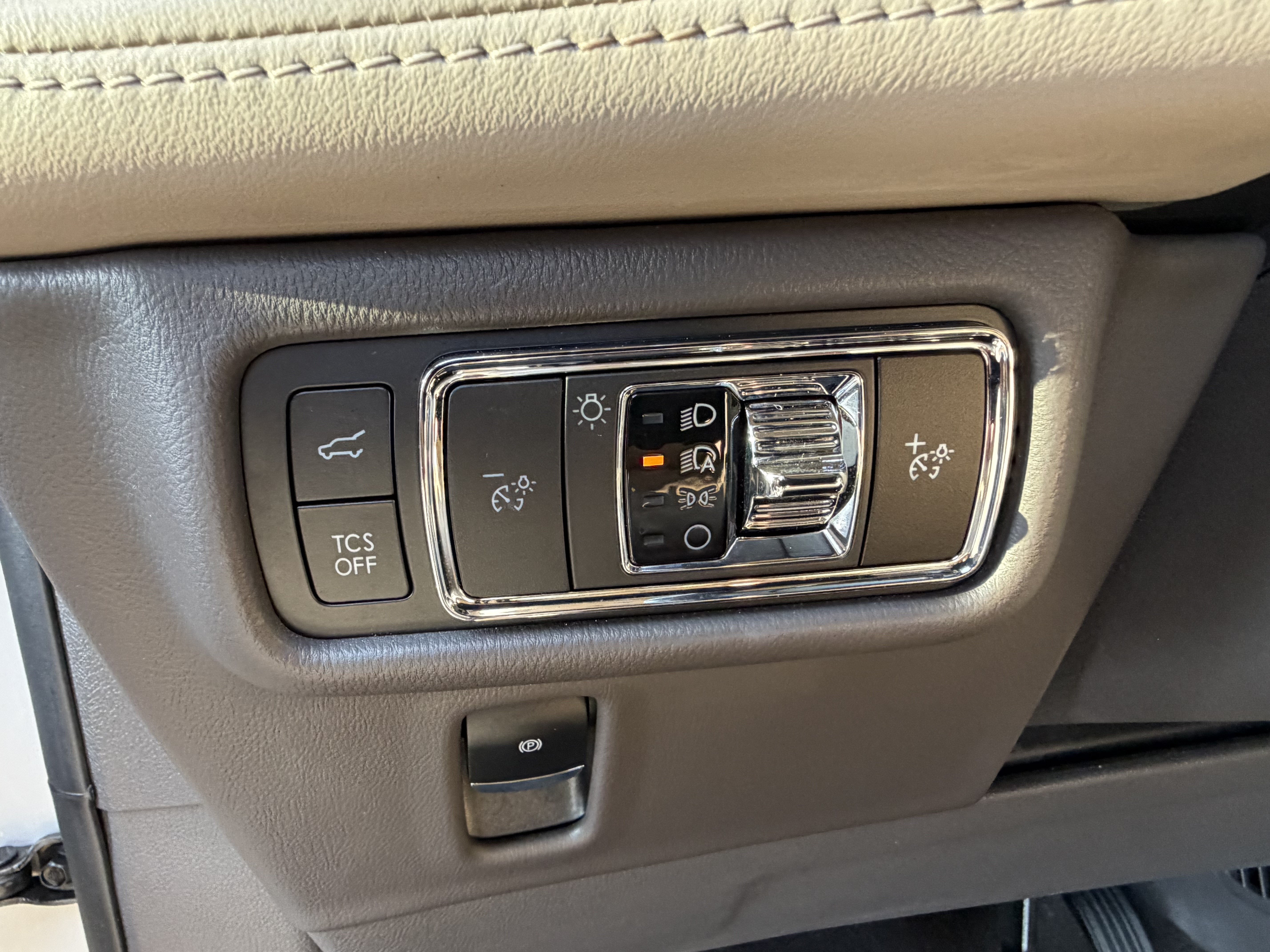 Used 2023 Lincoln Nautilus Reserve FWD image 15