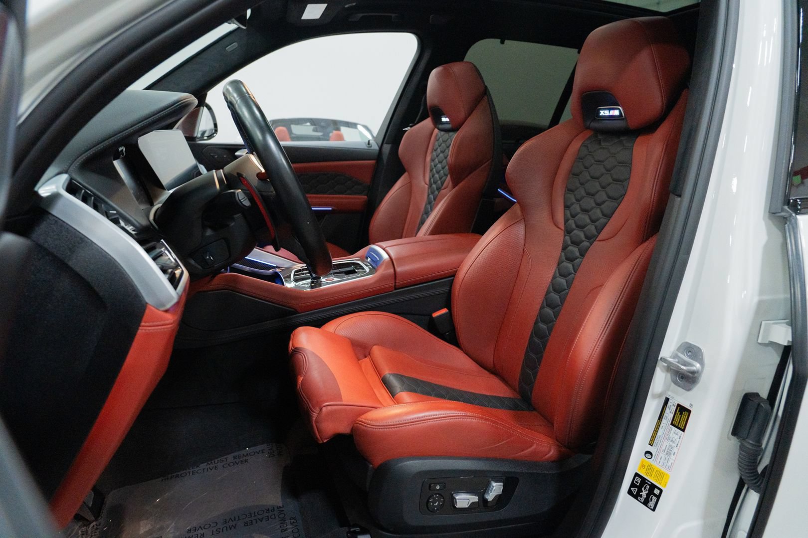 Used 2021 BMW X5 M w/ Competition Package AWD/4WD image 19