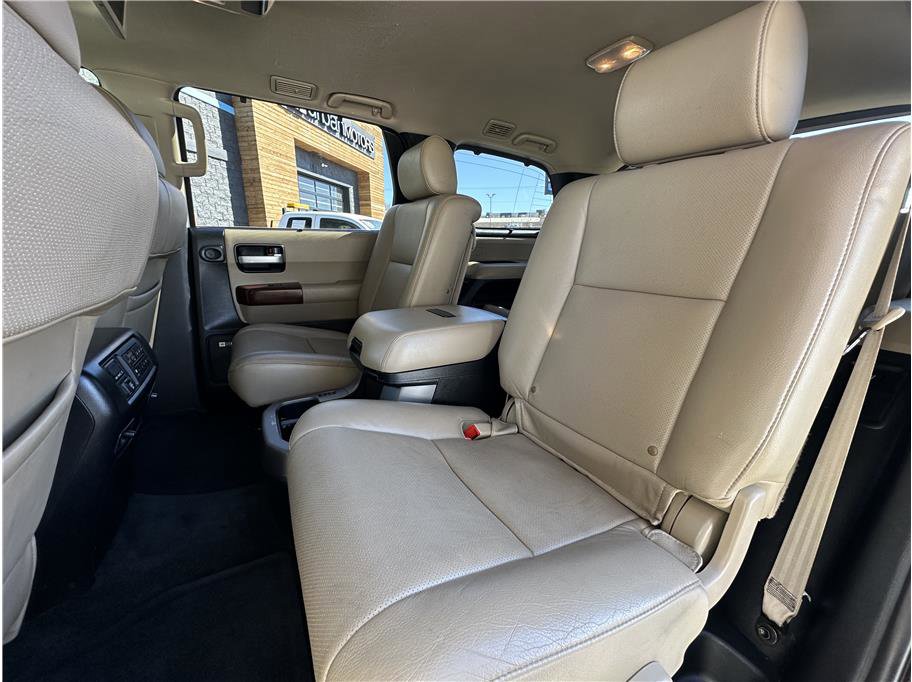 Used 2012 Toyota Sequoia Platinum image 16