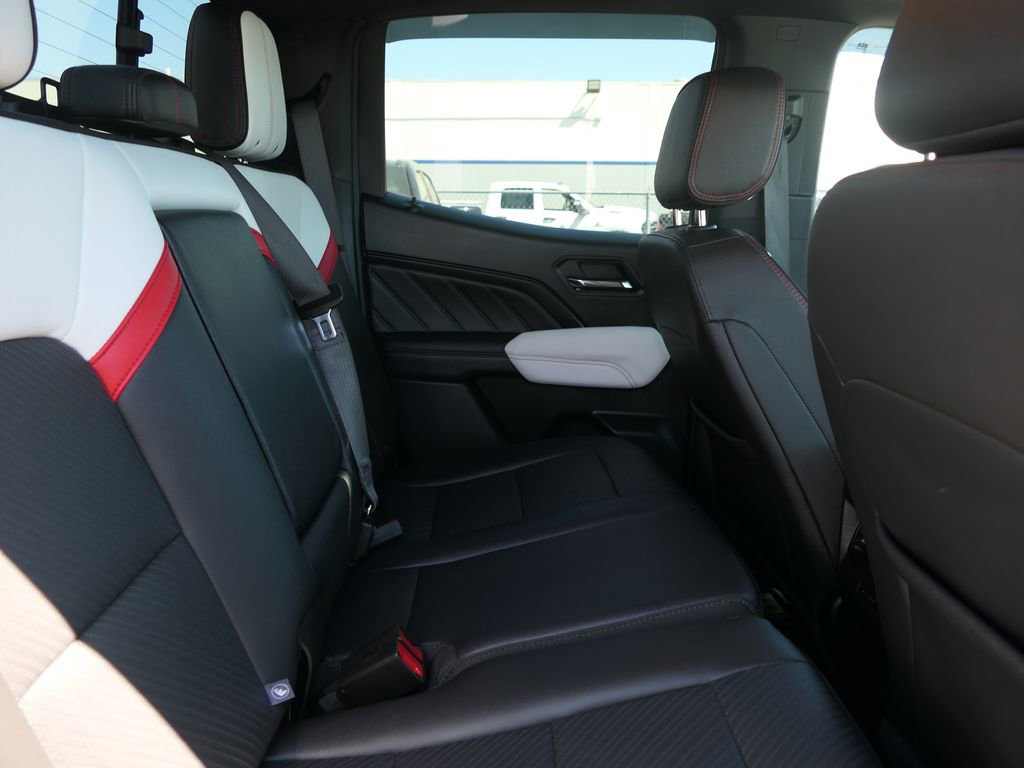 Used 2024 GMC Canyon AT4X image 24