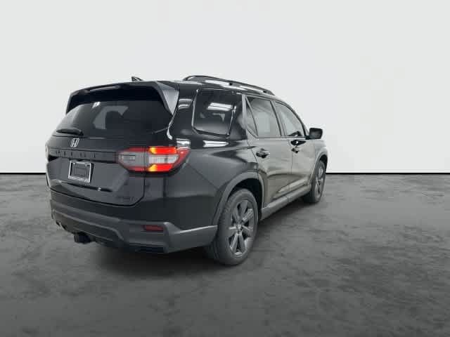 New 2026 Honda Pilot Sport image 3