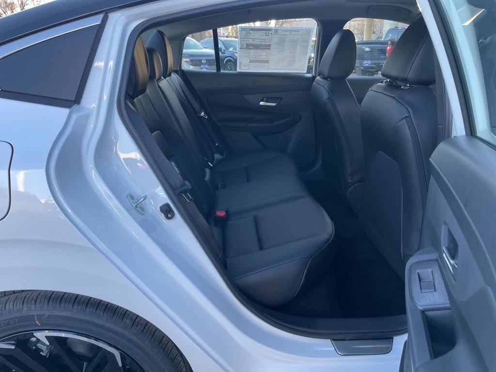 New 2026 Nissan Sentra SR w/ SR Premium Package FWD image 27