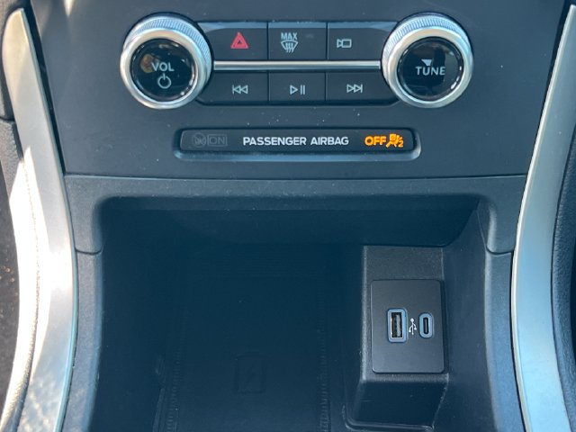Used 2022 Ford Edge SEL w/ Convenience Package AWD/4WD image 30