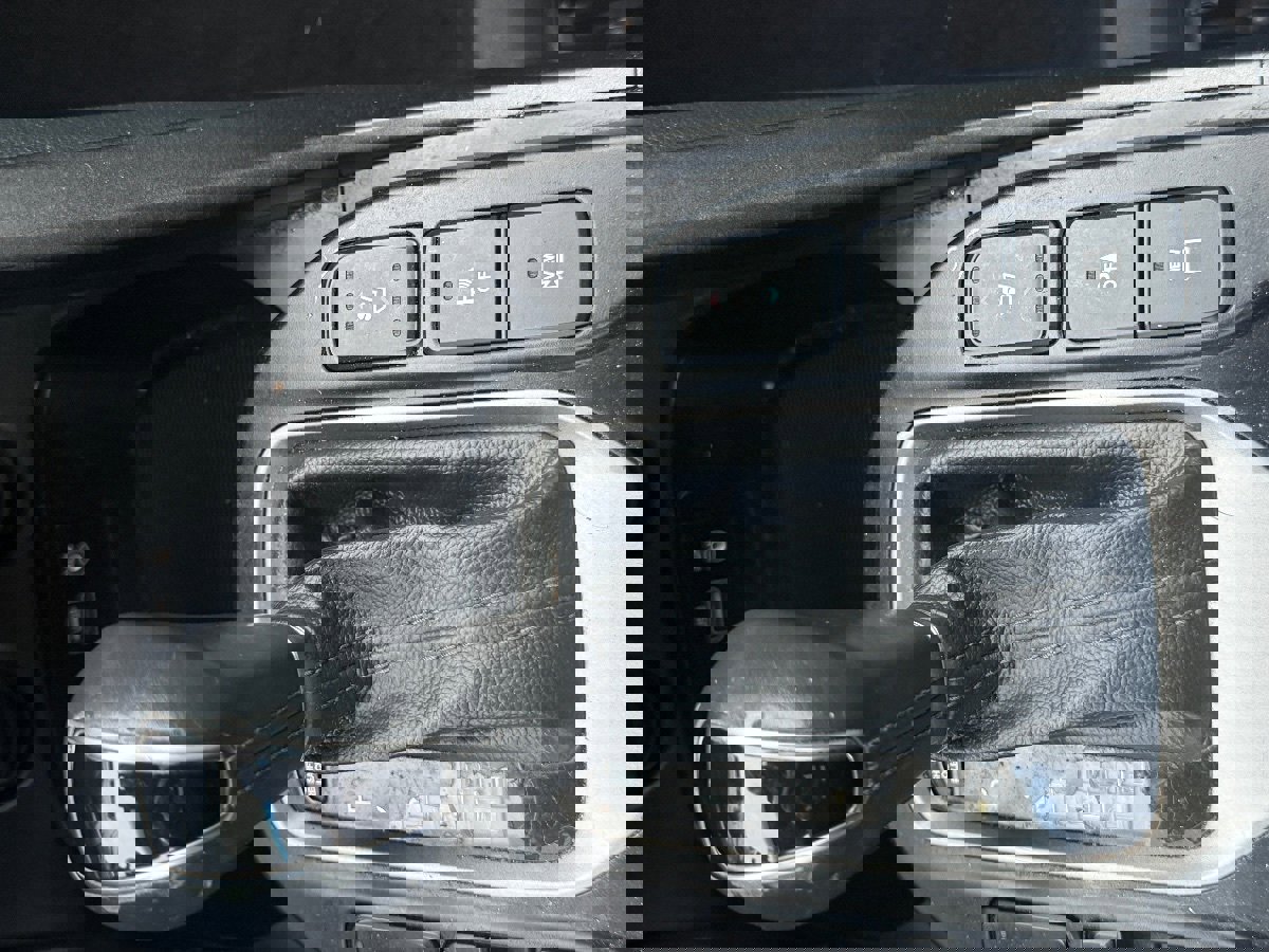 Used 2018 Hyundai Santa Fe SE w/ SE Ultimate Tech Package 03 image 37