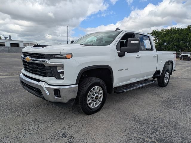 Used 2025 Chevrolet Silverado 2500 LT w/ Convenience Package image 8
