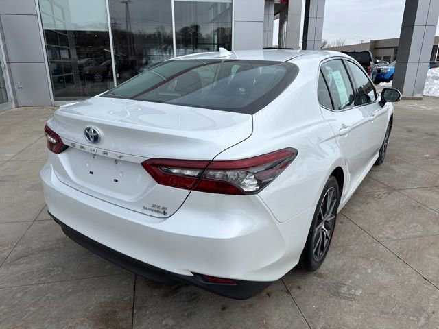 Used 2021 Toyota Camry XLE image 7