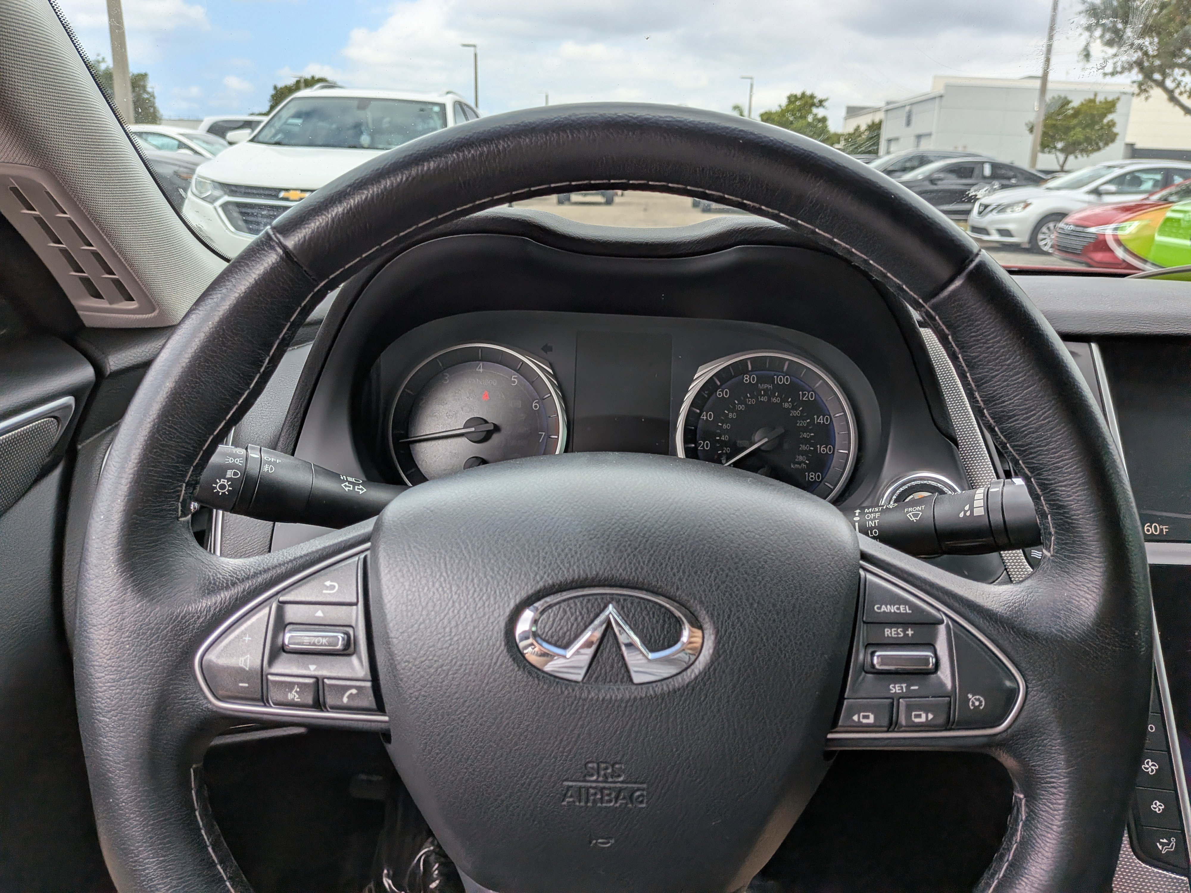 Used 2016 INFINITI Q50 Premium AWD/4WD image 26