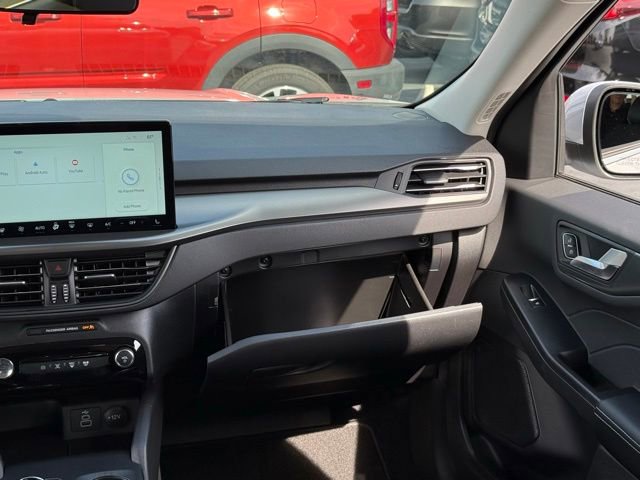 Used 2026 Ford Escape SE w/ Class II Trailer Tow Package FWD image 33