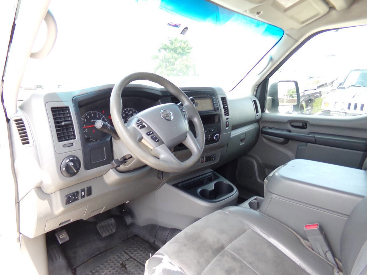 Used 2016 Nissan NV 2500 SL w/ Technology Package image 7