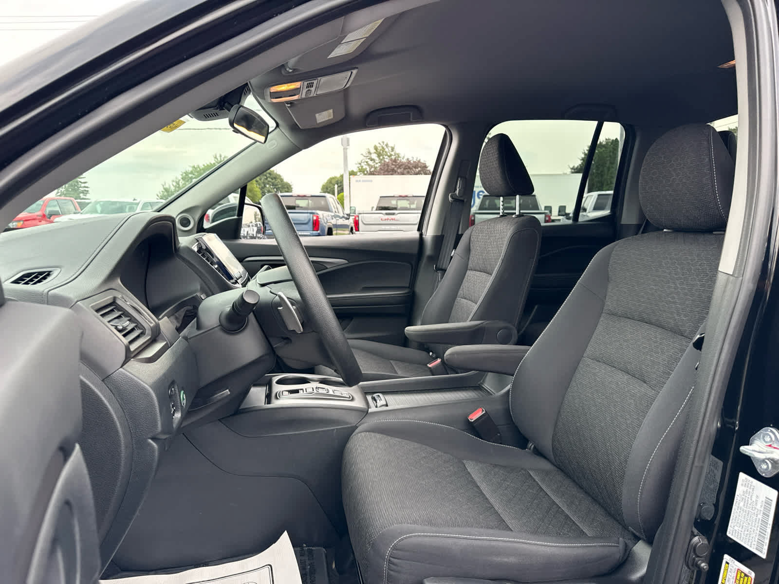 Used 2023 Honda Ridgeline Sport image 11