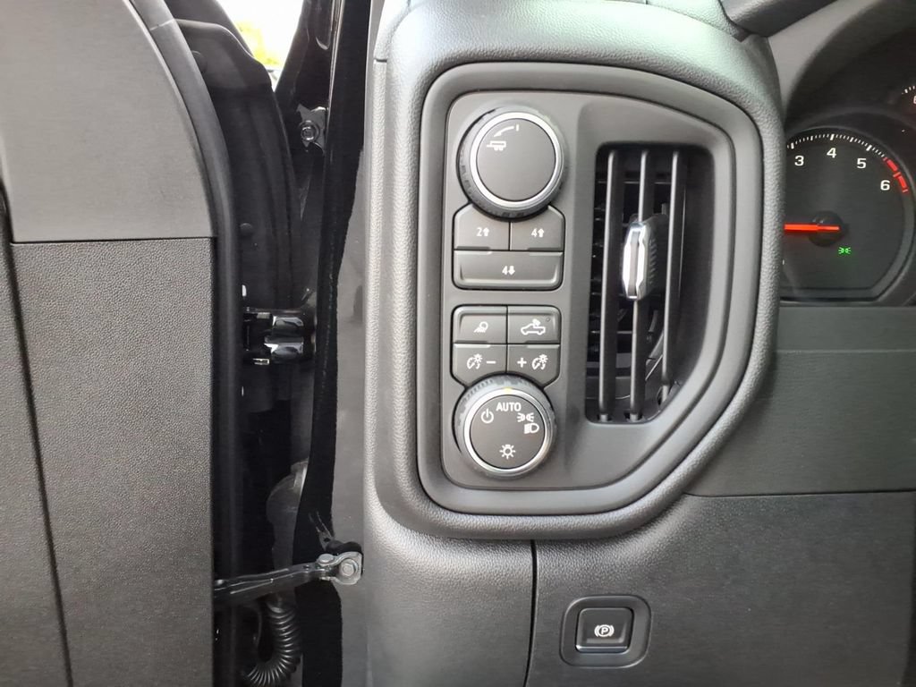 New 2026 Chevrolet Silverado 2500 Custom w/ Custom Value Package AWD/4WD image 25