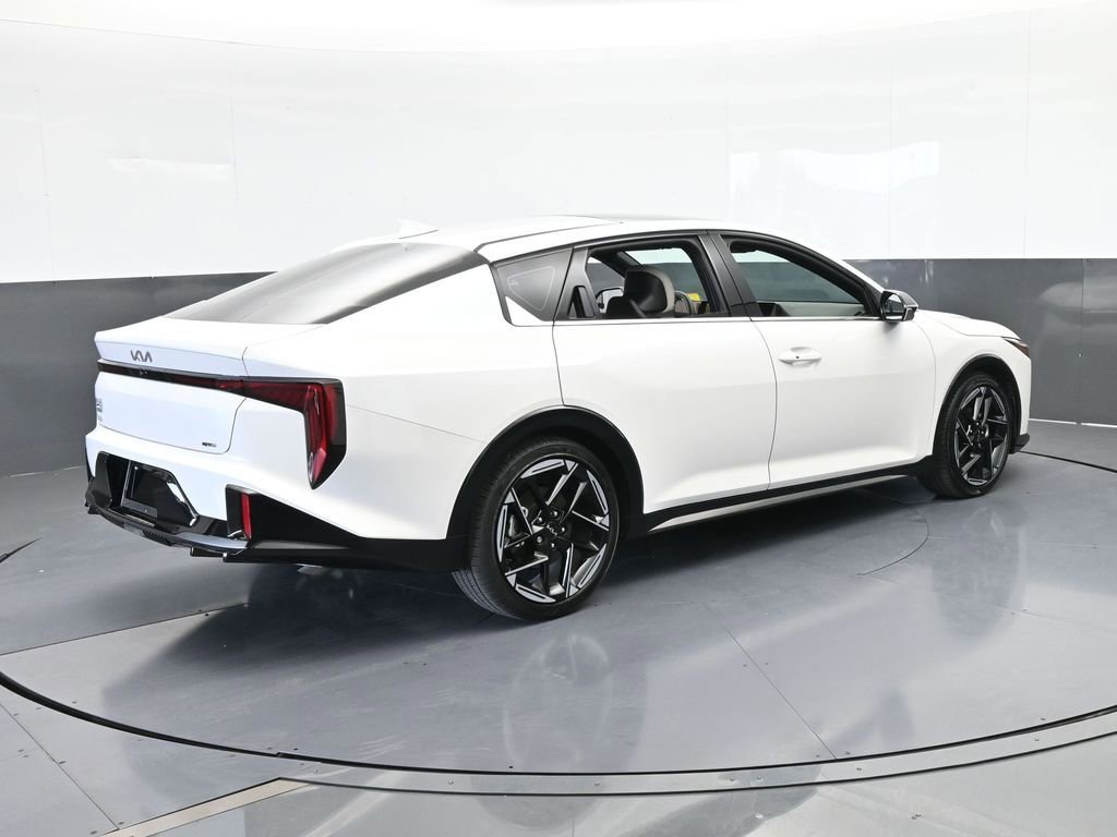 Used 2025 Kia K4 GT-Line w/ GT-Line Premium Package image 6
