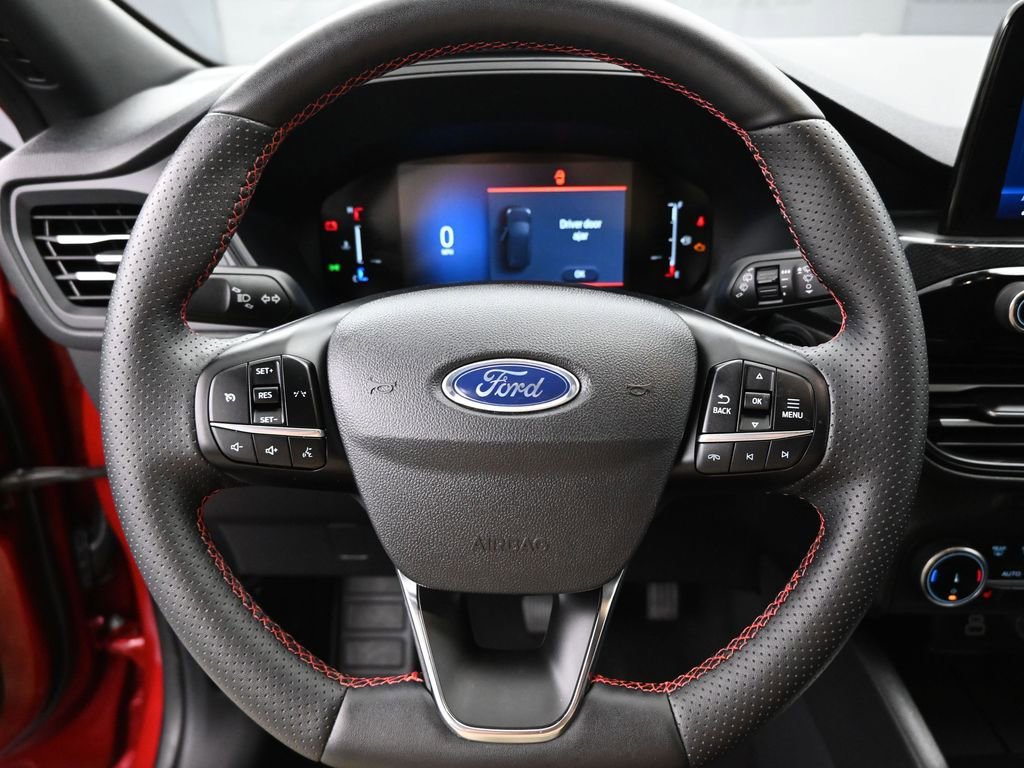 Used 2025 Ford Escape ST-Line Select image 14