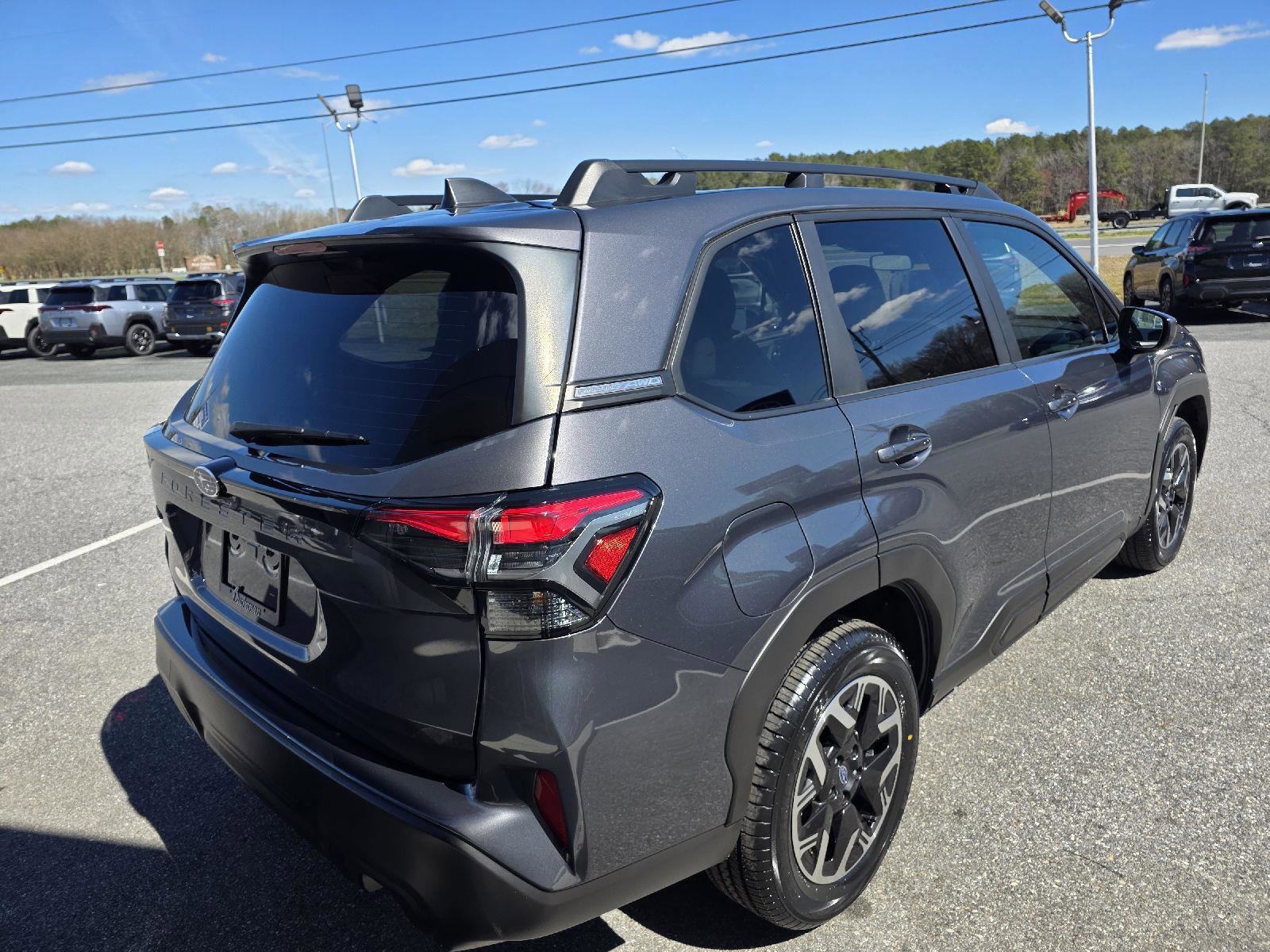 Used 2025 Subaru Forester Premium image 5