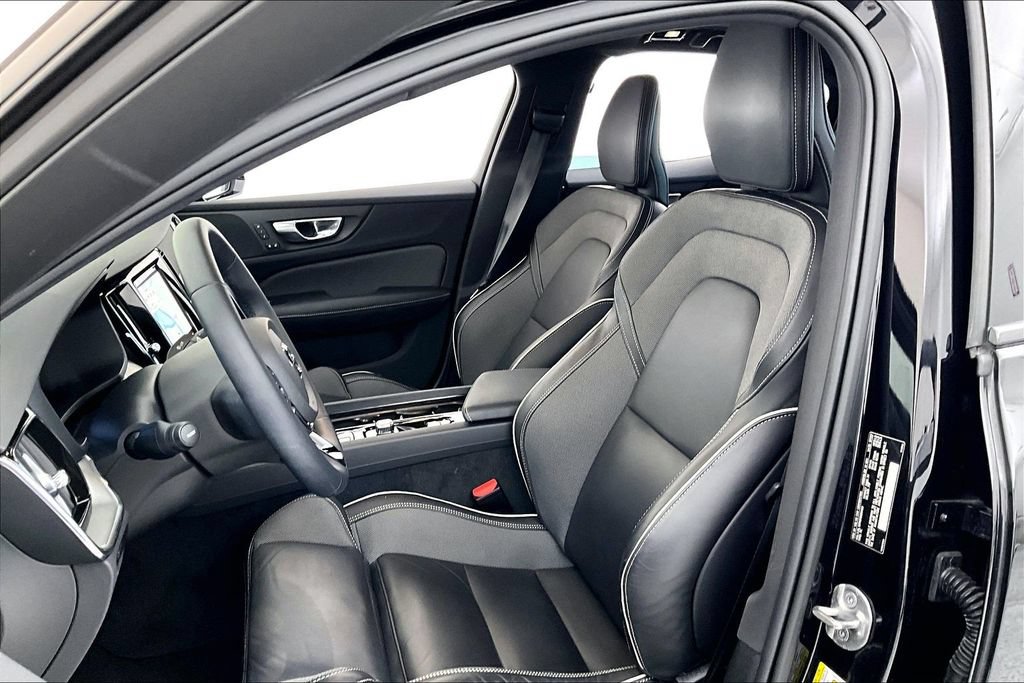 Used 2024 Volvo S60 B5 Plus w/ Climate Package FWD image 34