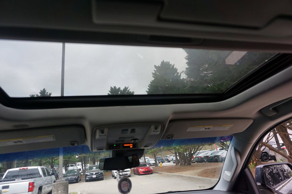 Used 2019 Cadillac Escalade Premium Luxury w/ LPO, Radiant Package image 14