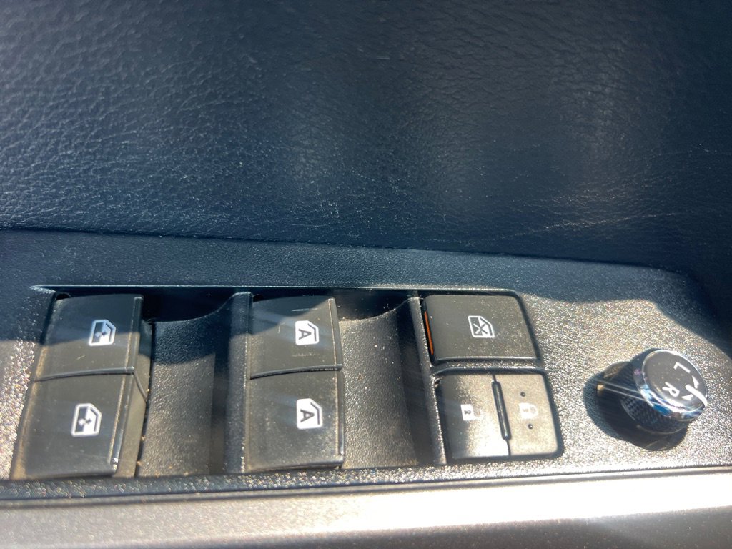 Used 2017 Toyota Tacoma 4x4 Double Cab image 25