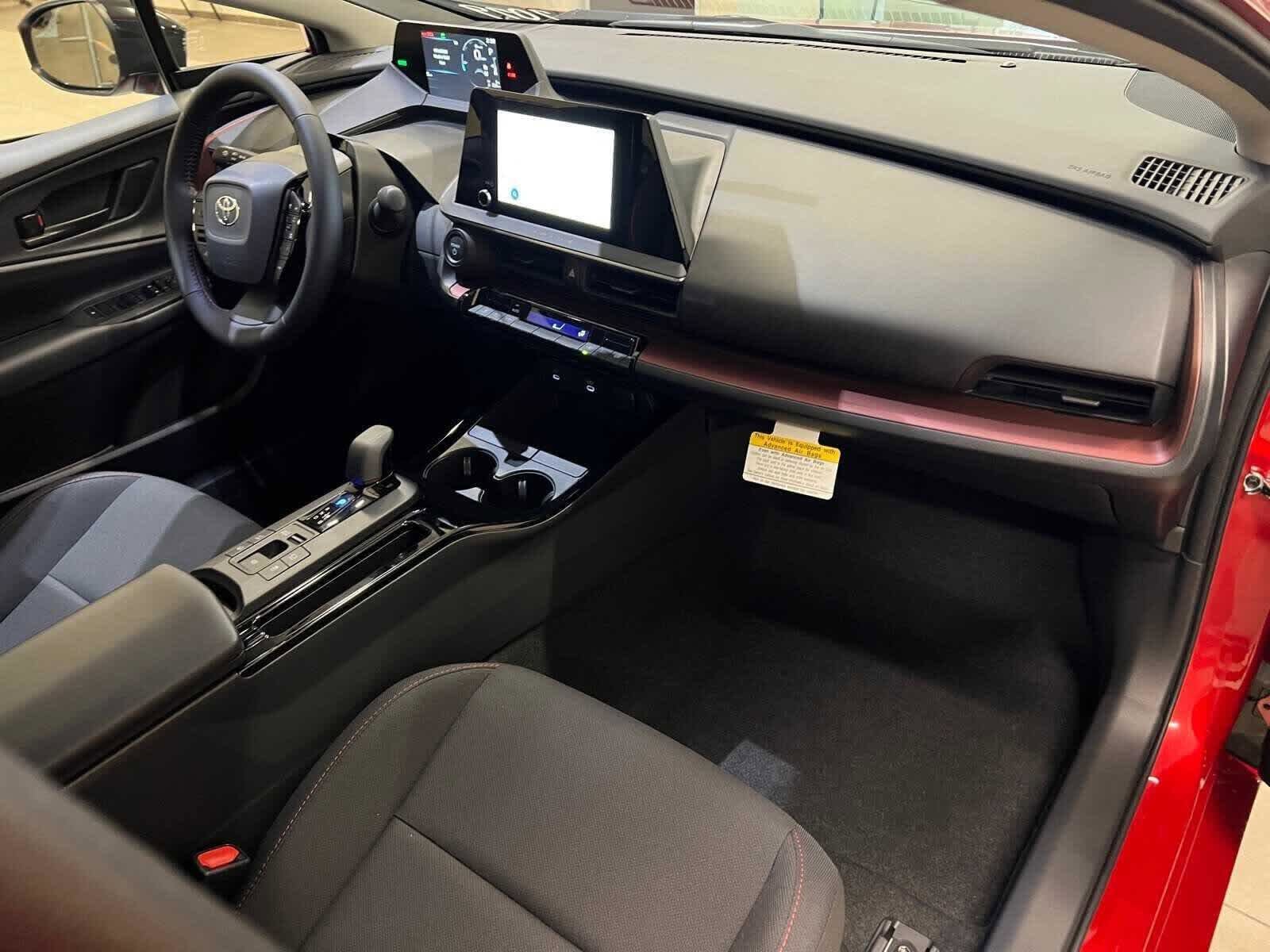 New 2026 Toyota Prius Plug-In Hybrid FWD image 15