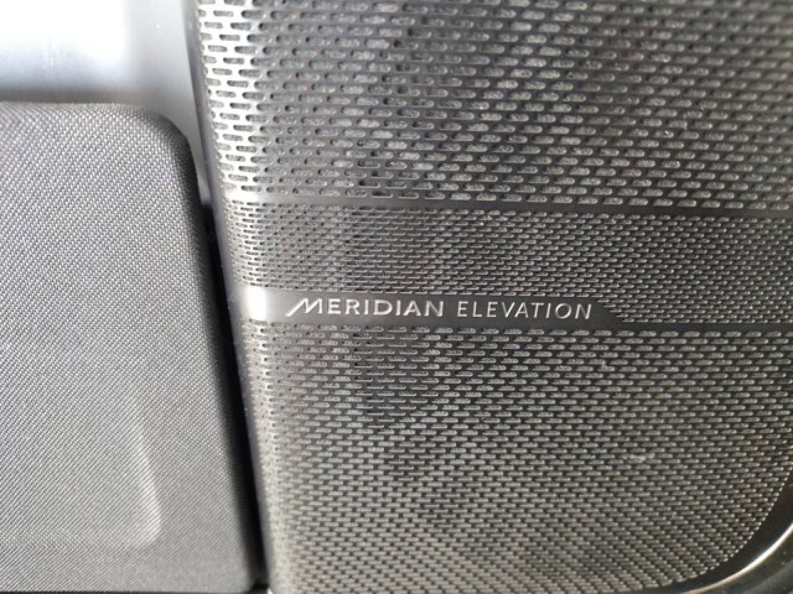 Used 2022 Rivian R1T Adventure image 25