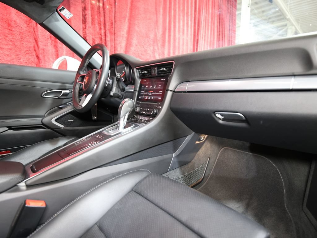 Used 2017 Porsche 911 Carrera RWD image 23