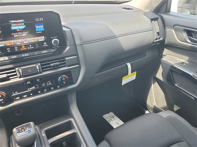 New 2025 Nissan Pathfinder S image 18