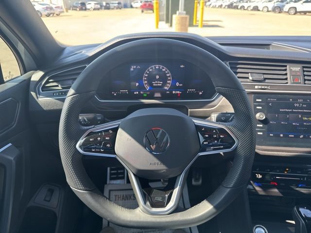 Used 2024 Volkswagen Tiguan SE R-Line AWD/4WD image 13