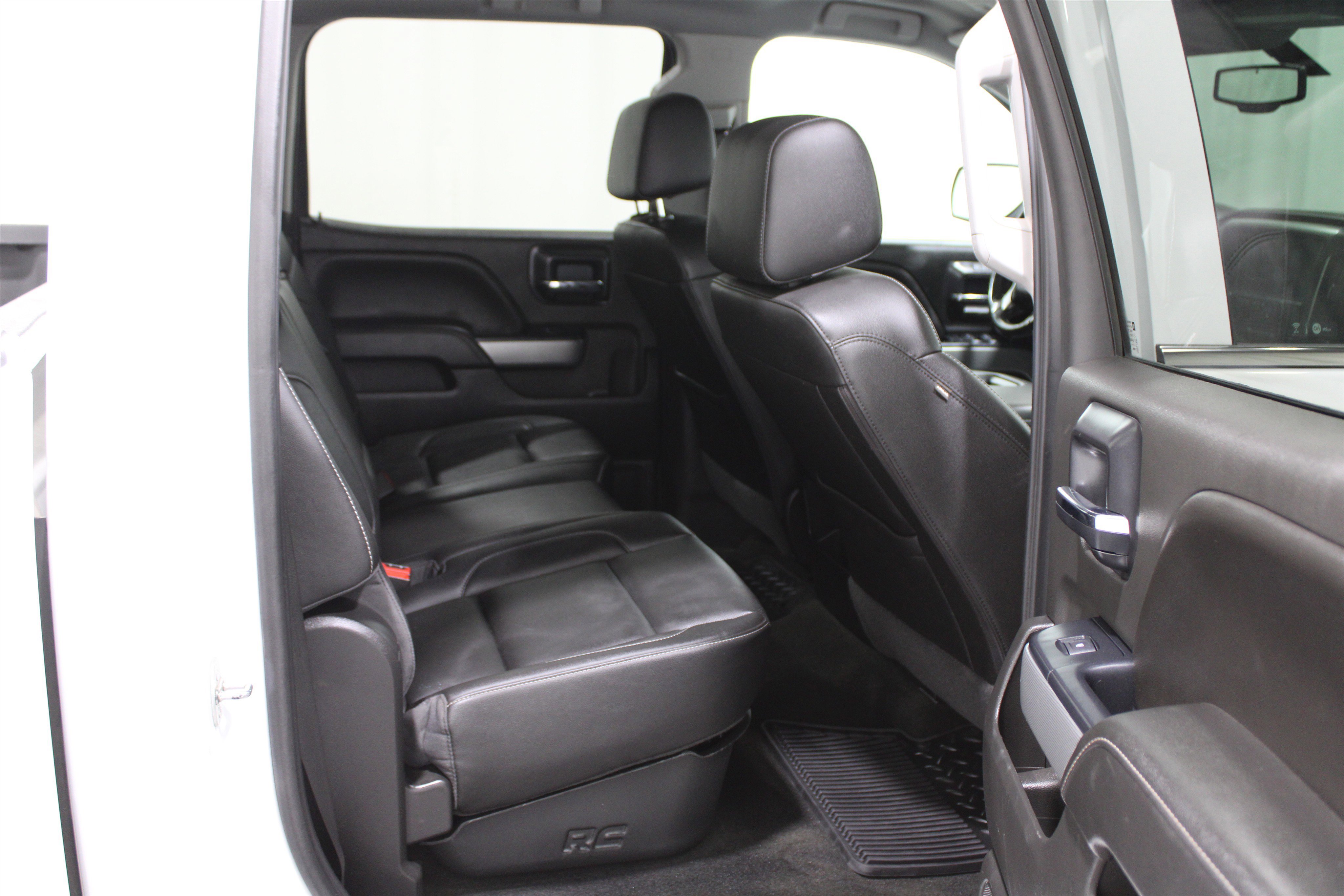 Used 2018 Chevrolet Silverado 1500 LTZ Z71 w/ LTZ Plus Package image 24