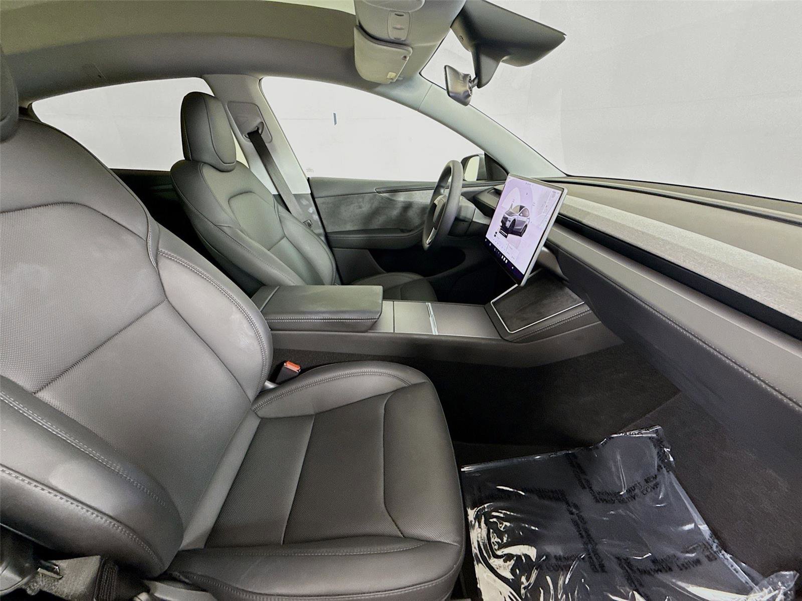 Used 2026 Tesla Model Y Long Range image 28