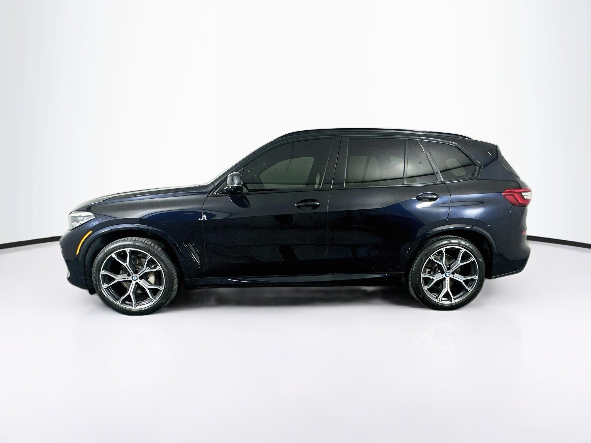 Used 2020 BMW X5 sDrive40i w/ M Sport Package RWD image 4