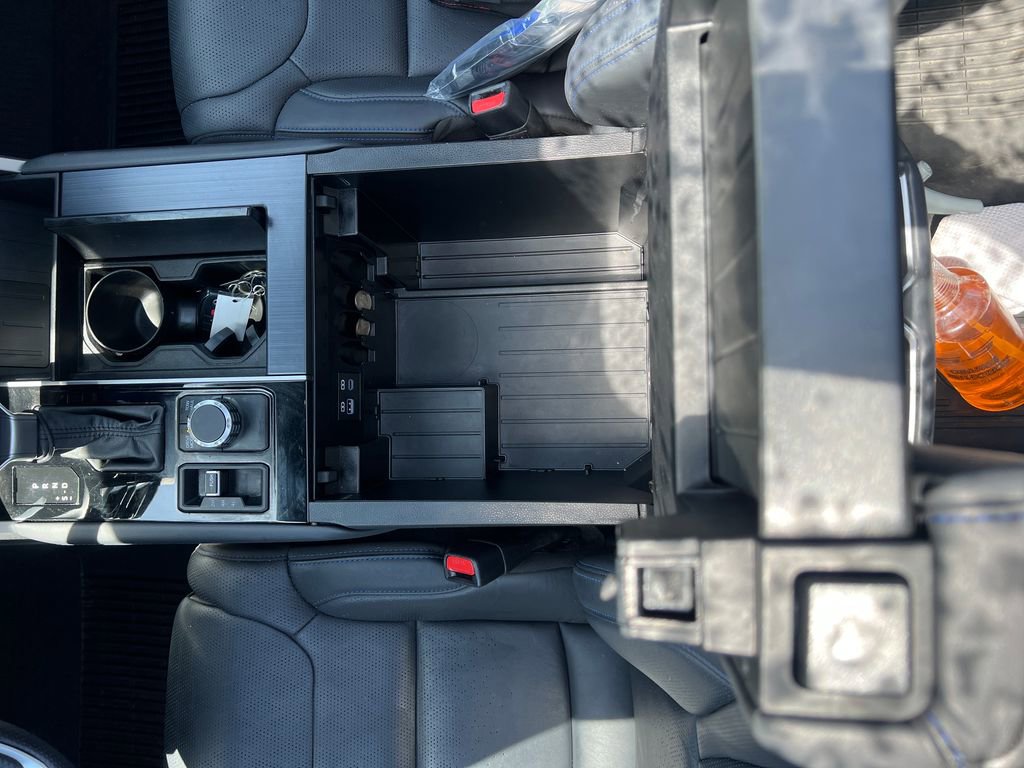 Used 2024 Toyota Sequoia Platinum AWD/4WD image 34