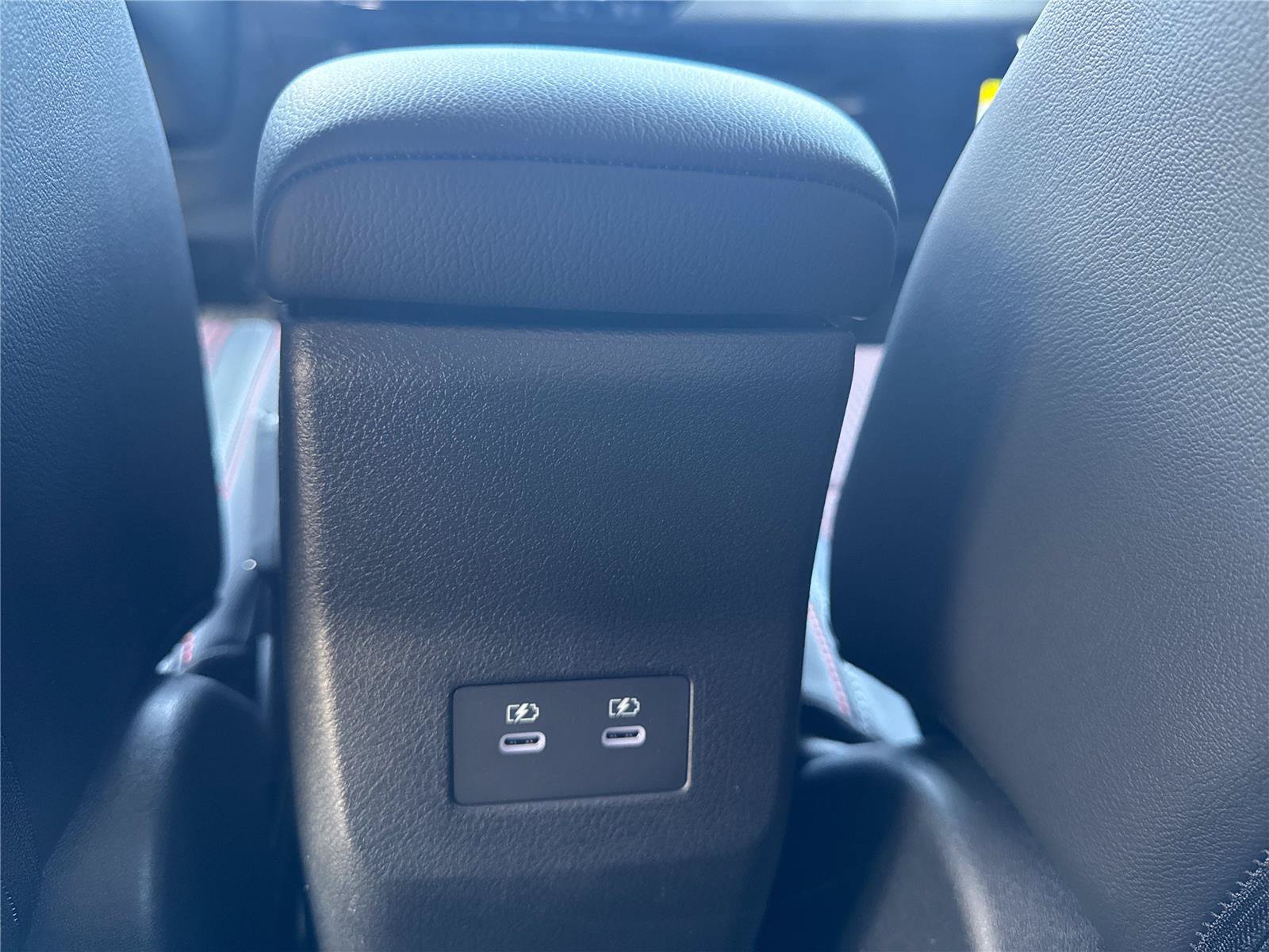 New 2026 Nissan Kicks SR FWD image 31