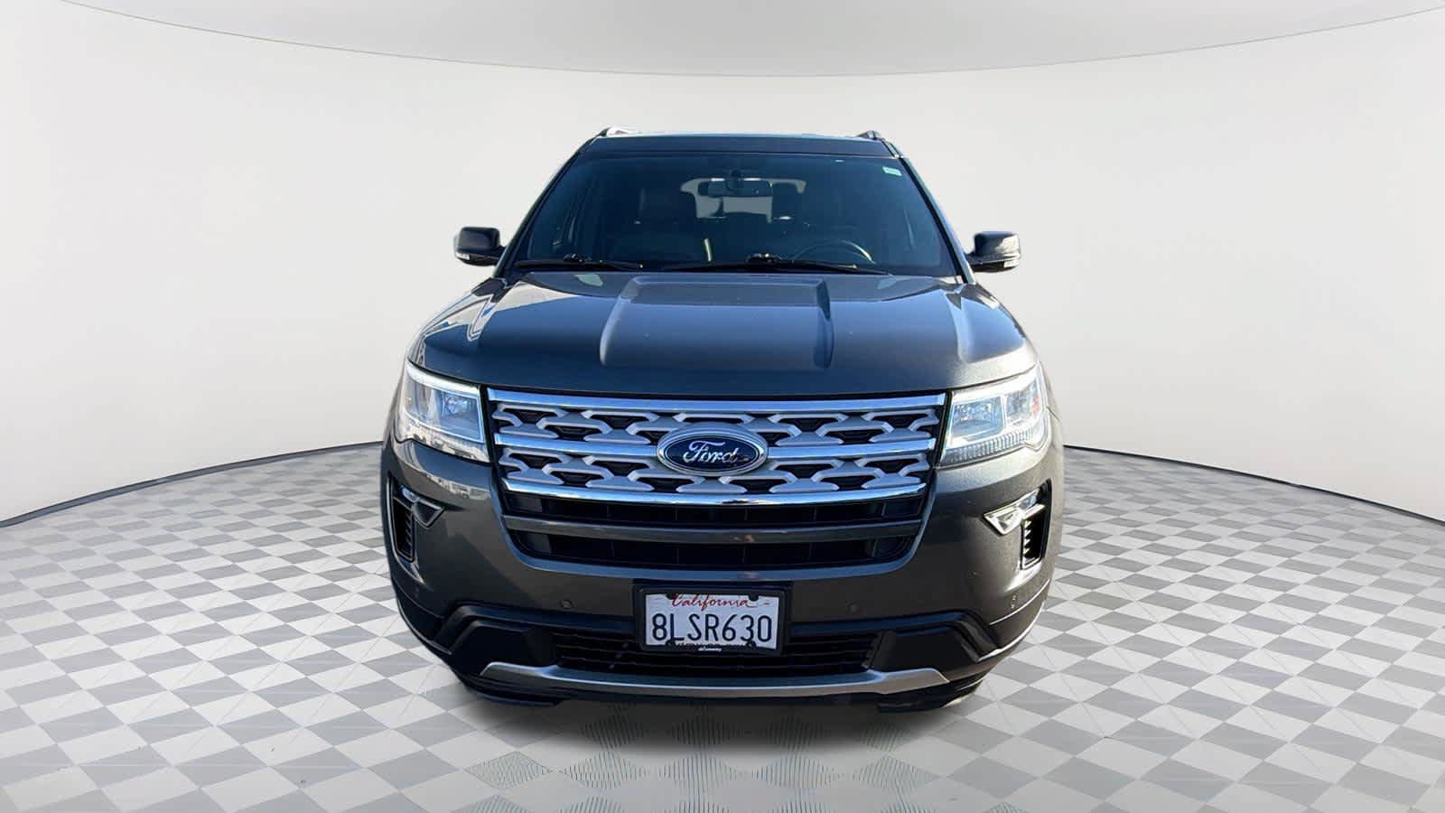 Used 2019 Ford Explorer XLT w/ Equipment Group 202A FWD image 2