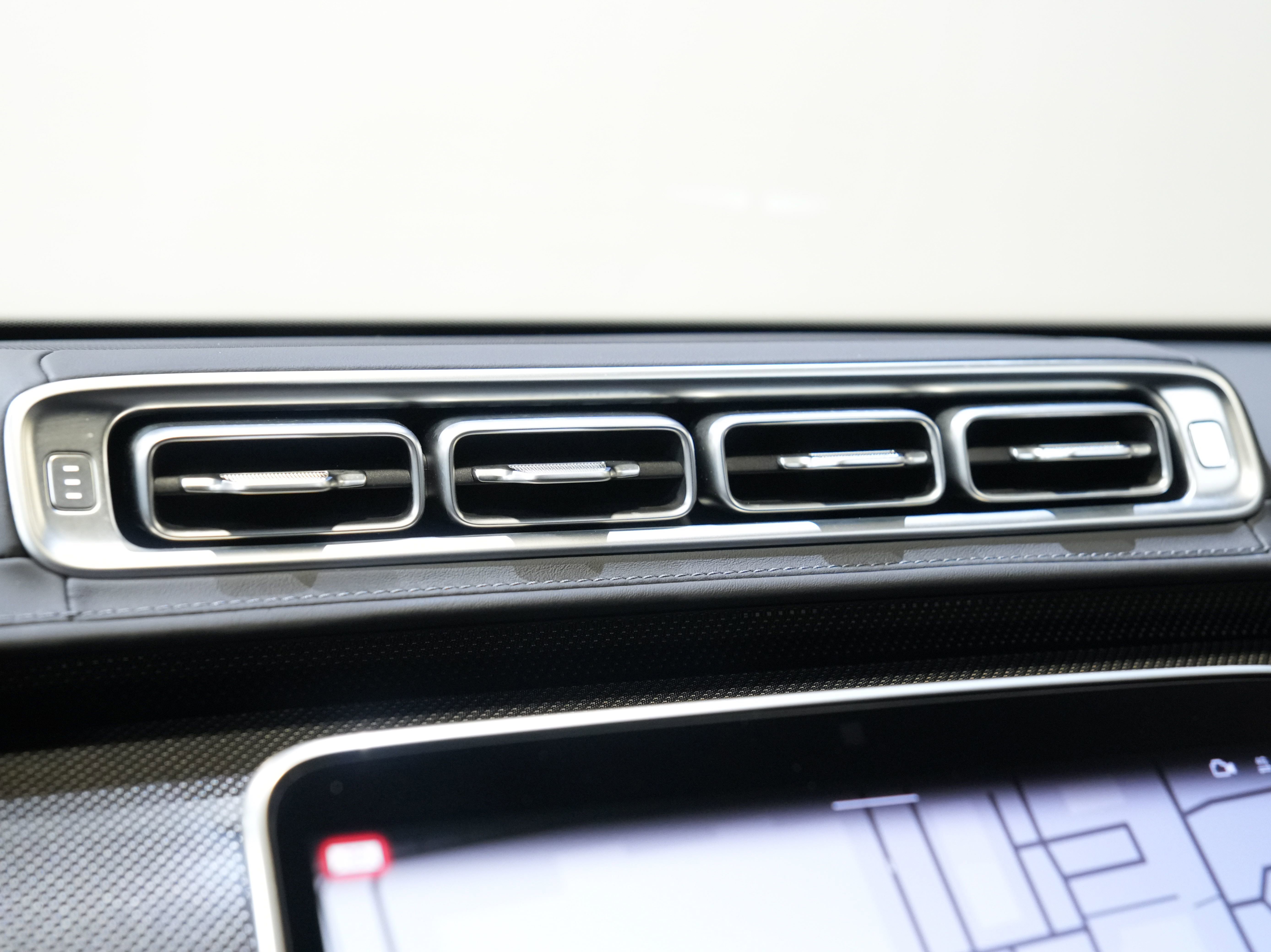 Used 2022 Mercedes-Benz S 580 4MATIC Sedan w/ AMG Line Package image 46