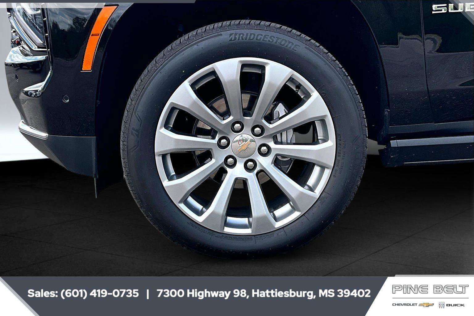 Used 2025 Chevrolet Suburban Premier image 7