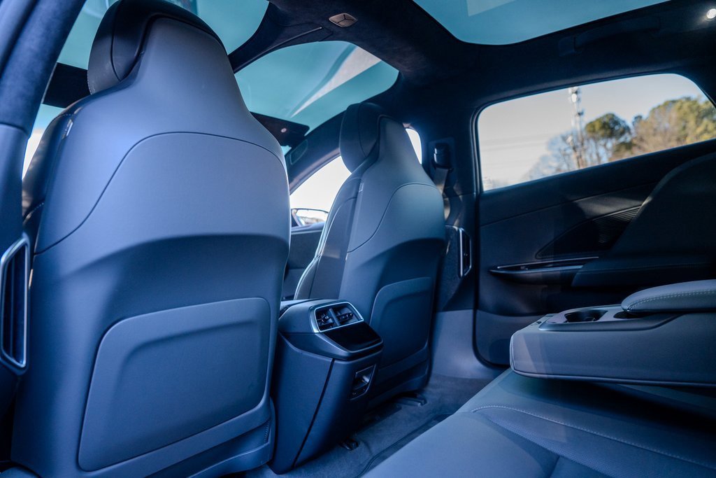 Used 2024 Lucid Air Touring image 19