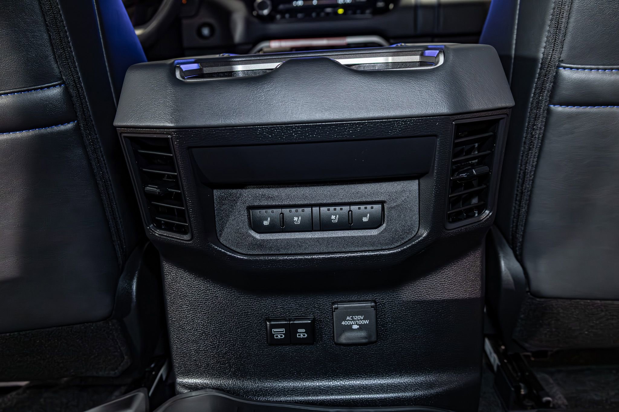 Used 2026 Toyota Tundra Platinum AWD/4WD image 23